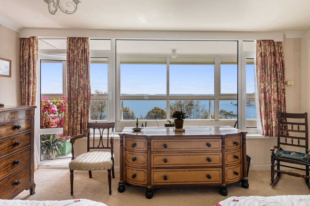 Kilmorie Ilsham Marine Drive Property for Sale in Torquay John Couch